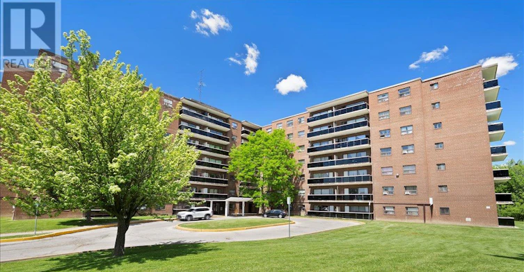 419-10 Garfella Drive, Toronto, ON, M9V 2E9 - 25