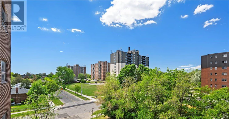 419-10 Garfella Drive, Toronto, ON, M9V 2E9 - 22