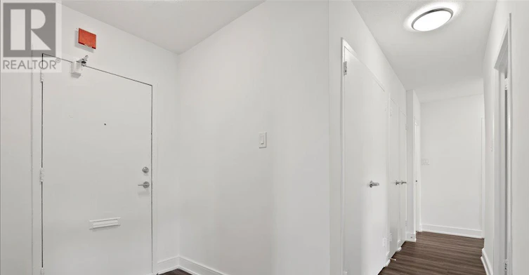 419-10 Garfella Drive, Toronto, ON, M9V 2E9 - 12