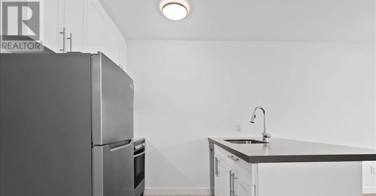 106-10 Garfella Drive, Toronto, ON, M9V 2E9 - 4