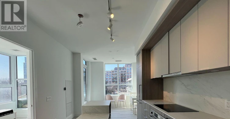 211-6 Greenbriar Road, Toronto, ON, M2K 1B5 - 10