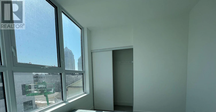 211-6 Greenbriar Road, Toronto, ON, M2K 1B5 - 12