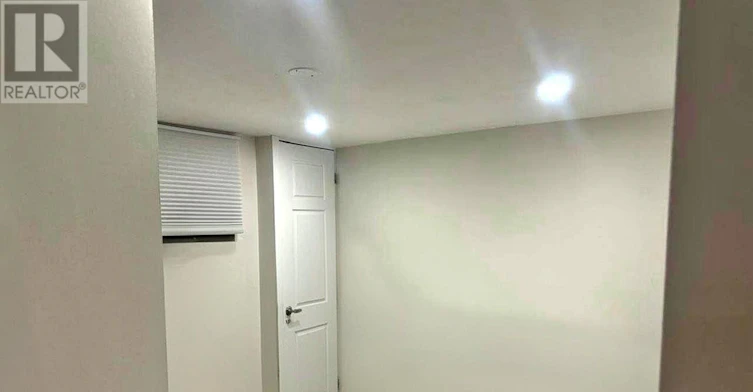 LOWER-1399 Lansdowne Avenue, Toronto, ON, M6H 3Z9