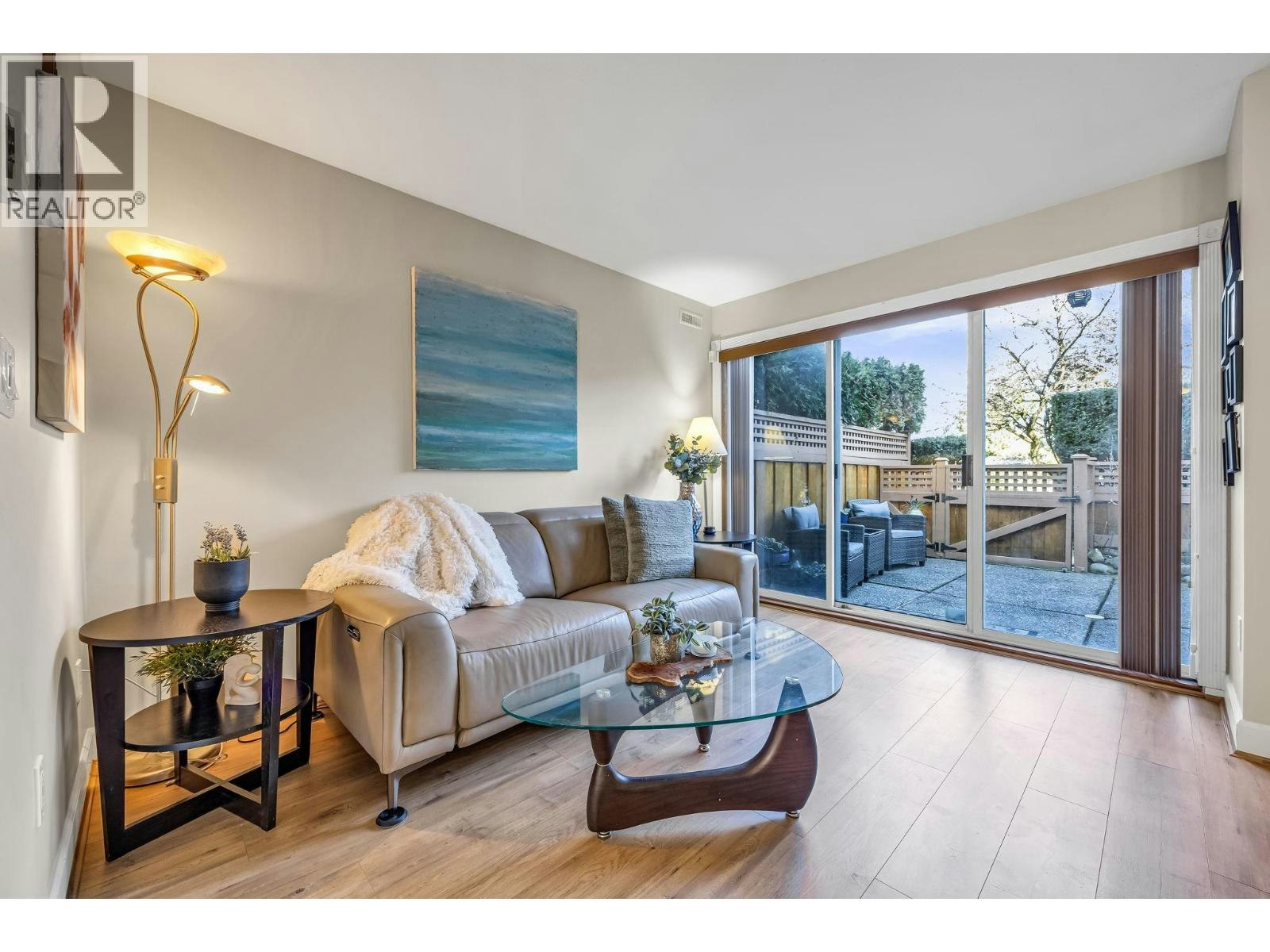 103-245 W 15th Street, North Vancouver, BC, V7M 1S3