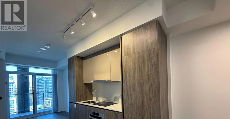 1701-180 Front Street E, Toronto, ON, M5A 0A9 - 2