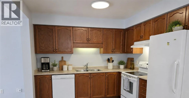 732 Angler Way, Waterloo, ON, N2K 4L6 - 8