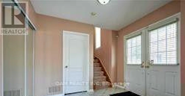101-5030 Heatherleigh Avenue NE, Mississauga, ON, L5V 2G7 - 9