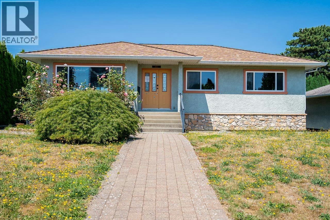 4871 Highlawn Drive, Burnaby, BC, V5C 3T2