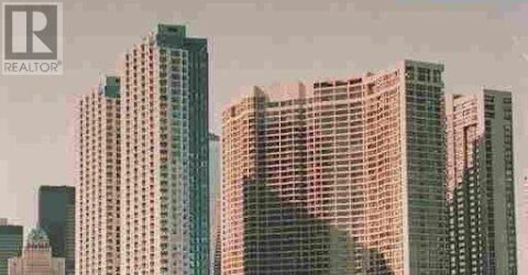 823-33 Harbour Square, Toronto, ON, M5J 2G2