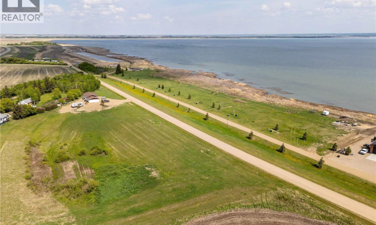 750 Lakeshore Drive