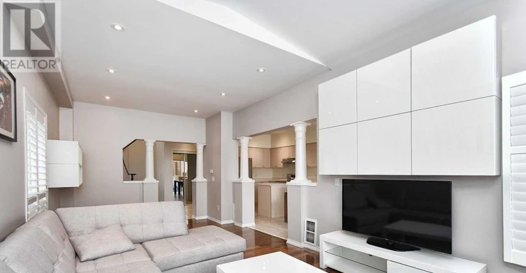 7240 Village Walk, Mississauga, ON, L5W 1V8 - 6
