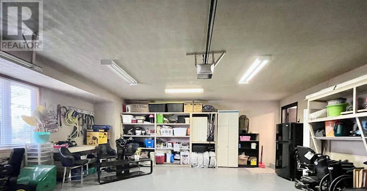 UPPER Level (Only) 184 Dundas Street E, Hamilton, ON, L8N 2Z7 - 3