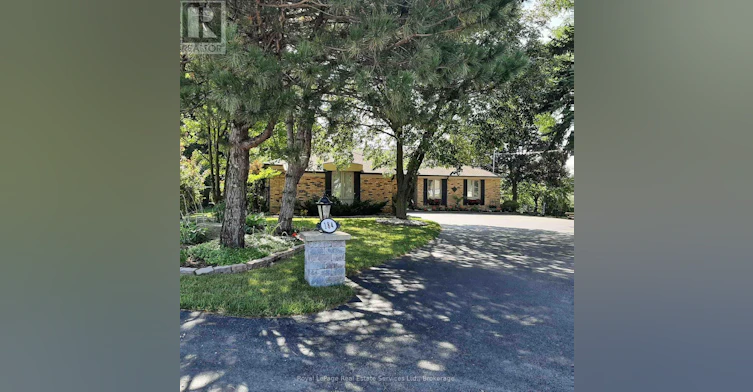 UPPER Level (Only) 184 Dundas Street E, Hamilton, ON, L8N 2Z7 - 2