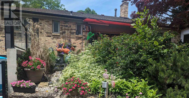 UPPER Level (Only) 184 Dundas Street E, Hamilton, ON, L8N 2Z7 - 10