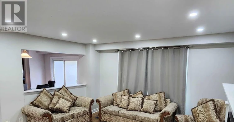 26 Blueberry Drive, Hamilton, ON, L8E 4S1 - 4