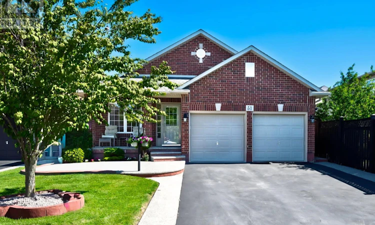 51 Sundance Crescent