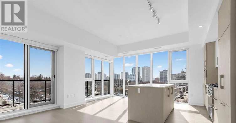602-8 Manor Road W, Toronto, ON, M4S 0E6 - 2