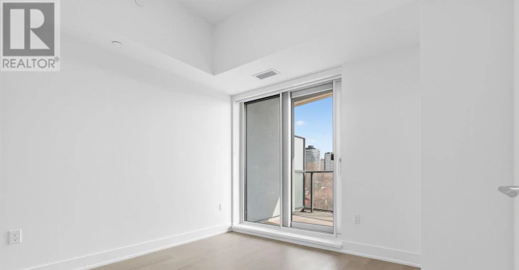 602-8 Manor Road W, Toronto, ON, M4S 0E6 - 9