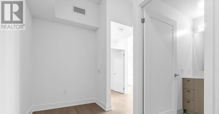 602-8 Manor Road W, Toronto, ON, M4S 0E6 - 11
