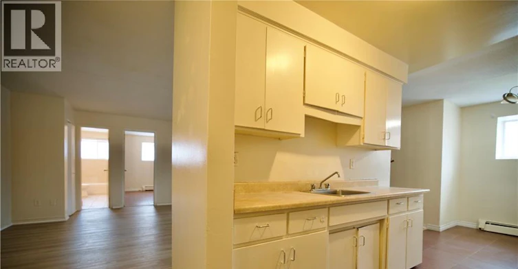 223 Heiman Street, Kitchener, ON, N2M 3M2 - 2