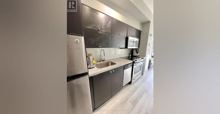 2302-126 Simcoe Street, Toronto, ON, M5H 4E6 - 8
