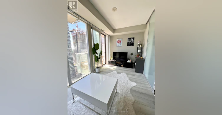2302-126 Simcoe Street, Toronto, ON, M5H 4E6 - 3