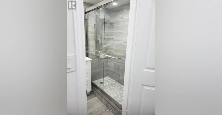 9 Stott Avenue, Ajax, ON, L1T 0M5 - 14