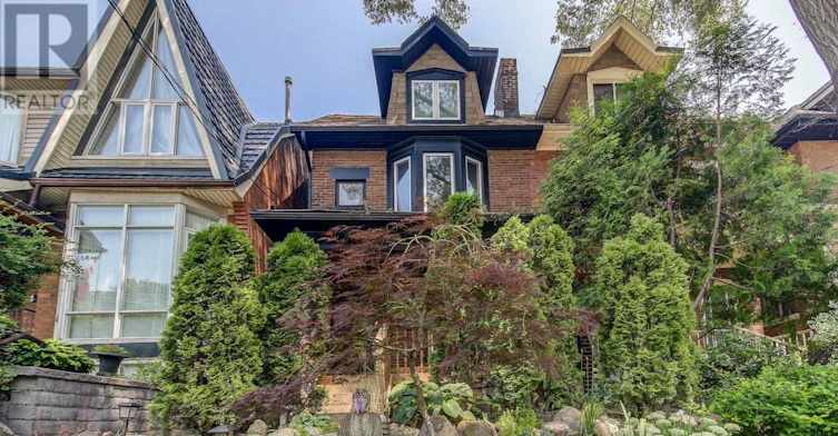 REAR-95 Parkside Drive, Toronto, ON, M6R 2Y8
