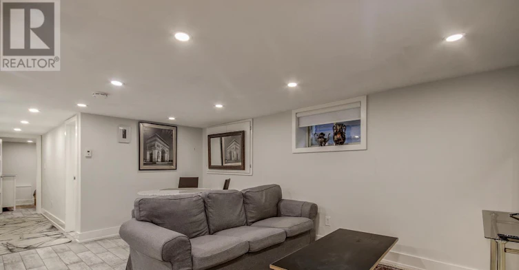 REAR-95 Parkside Drive, Toronto, ON, M6R 2Y8 - 13