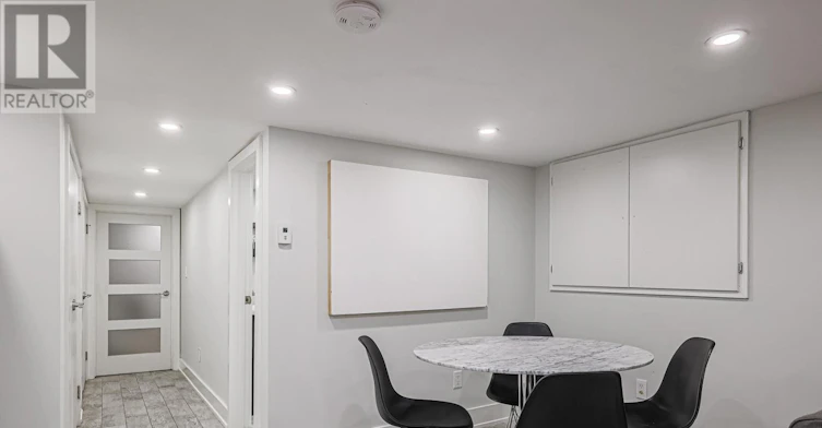 REAR-95 Parkside Drive, Toronto, ON, M6R 2Y8 - 17