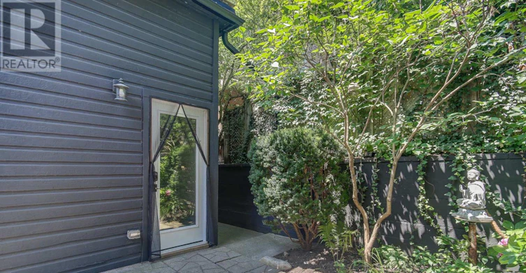 REAR-95 Parkside Drive, Toronto, ON, M6R 2Y8 - 5
