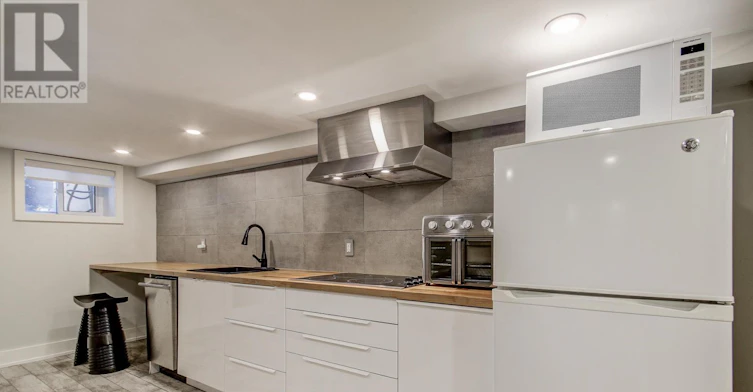 REAR-95 Parkside Drive, Toronto, ON, M6R 2Y8 - 10