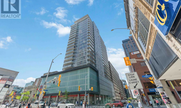 2110-324 Laurier Avenue W