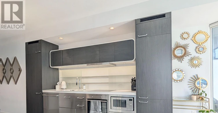 2309-45 Charles Street E, Toronto, ON, M4Y 1S2 - 4