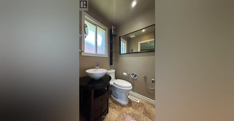 MAIN FLOOR-23 Pineway Blvd Boulevard, Toronto, ON, M2H 1A3 - 9