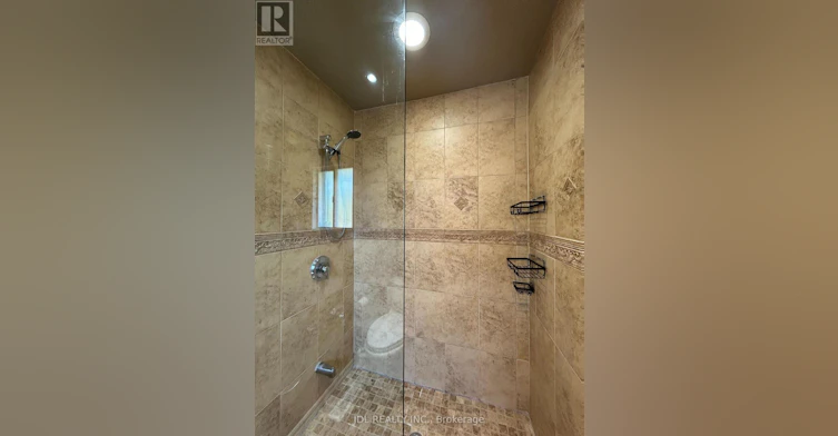 MAIN FLOOR-23 Pineway Blvd Boulevard, Toronto, ON, M2H 1A3 - 10