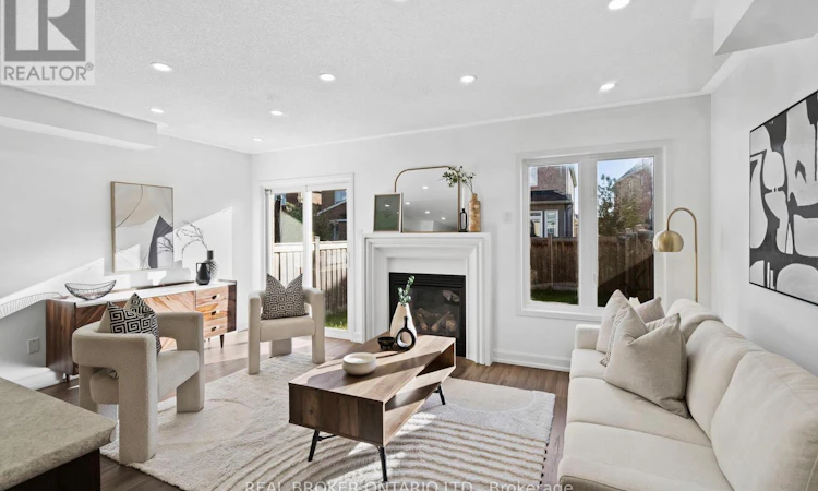 76 Sundragon Trail