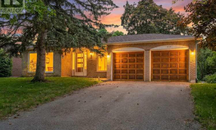 806 Three Seasons Drive