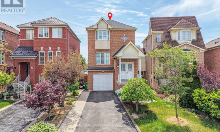 22 Domenico Crescent