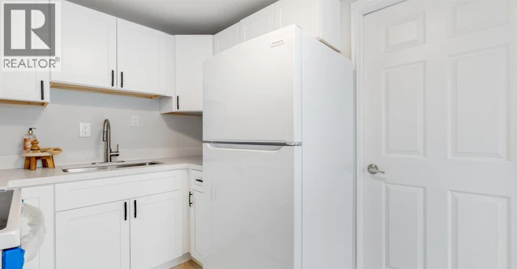 1296 Elm Avenue, Windsor, ON, N8X 2B5 - 11