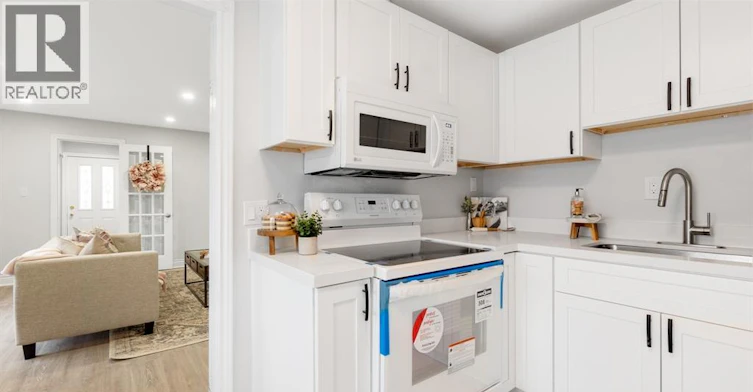 1296 Elm Avenue, Windsor, ON, N8X 2B5 - 12