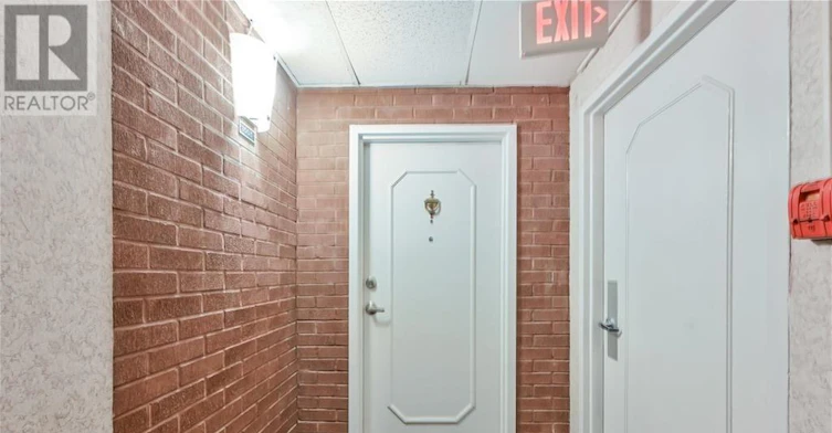 1503-1966 Main Street W, Hamilton, ON, L8S 1J6 - 5