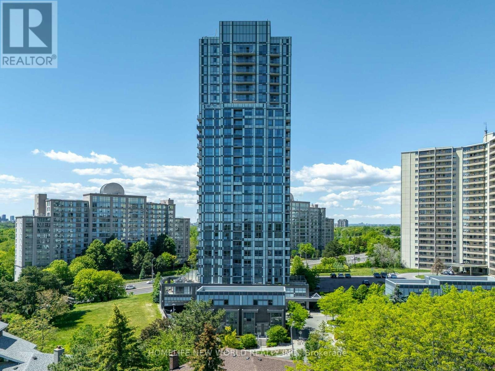 809-18 Graydon Hall Drive, Toronto, ON, M3A 0A4