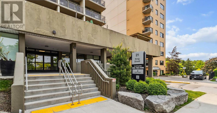 1201-21 King Street, London, ON, N6A 5H3 - 2