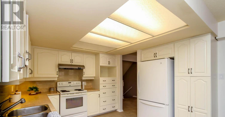 39 Huntings End Avenue, Ottawa, ON, K2M 1R2 - 16