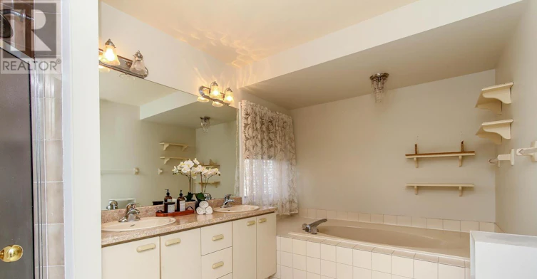 39 Huntings End Avenue, Ottawa, ON, K2M 1R2 - 26