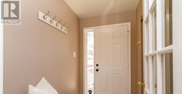 39 Huntings End Avenue, Ottawa, ON, K2M 1R2 - 3