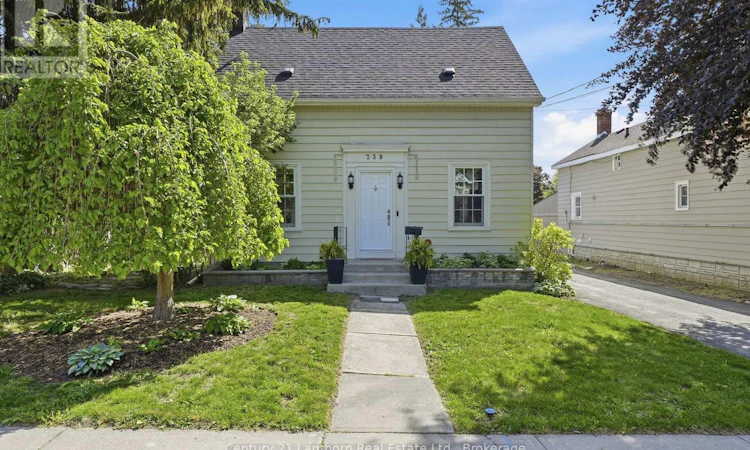 239 Foster Avenue