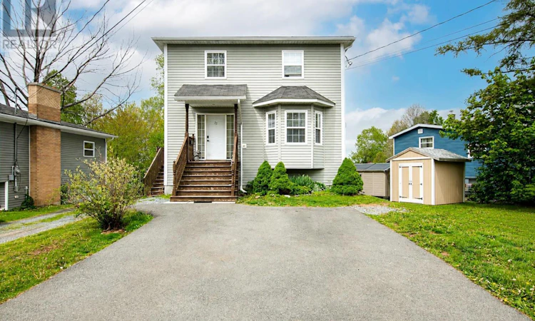 22 Hillcrest Avenue