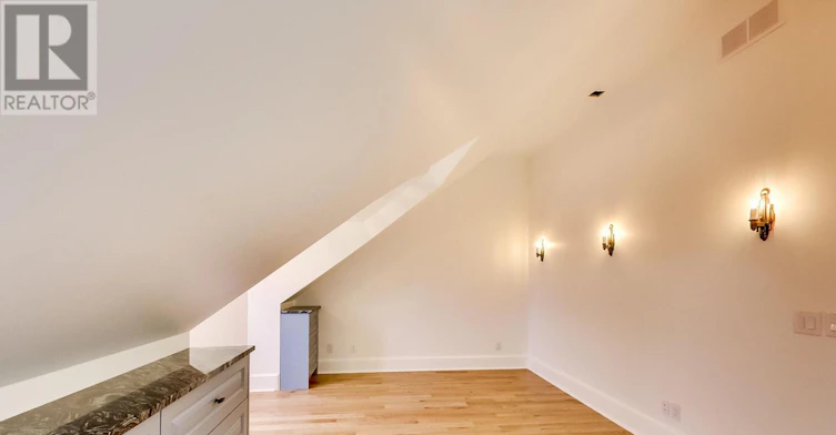 3-10 Sylvan Avenue, Toronto, ON, M6H 1G3 - 7